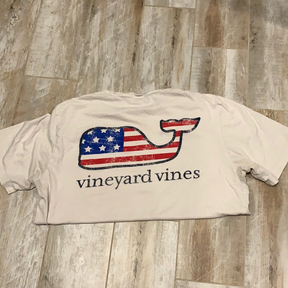 USA Vineyard Vines Shortsleeve